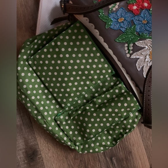 {Isabella Fiore} Abbie Road Katie-Hobo Handbag - Picture 14 of 16